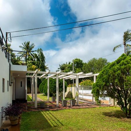 Dayanithi Guest House Jaffna Extérieur photo