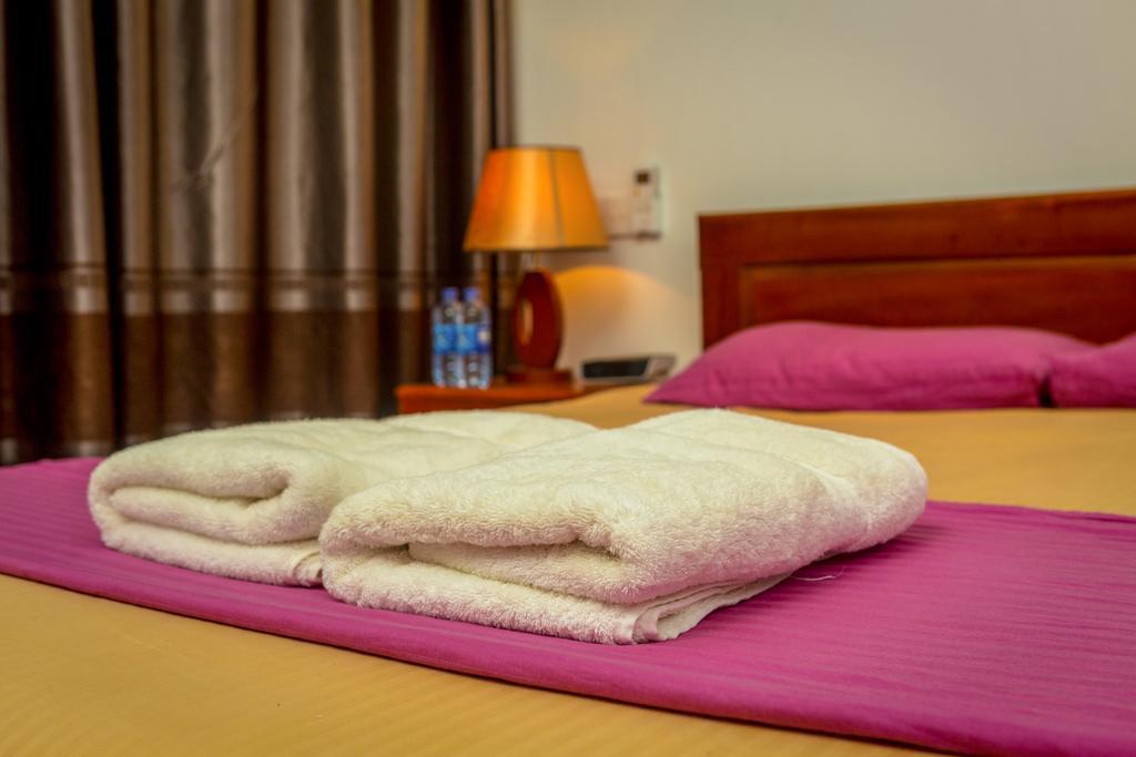 Dayanithi Guest House Jaffna Extérieur photo