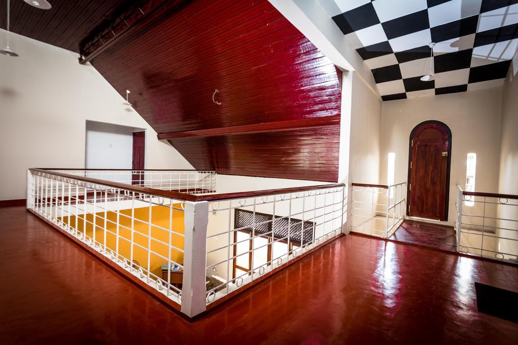 Dayanithi Guest House Jaffna Extérieur photo